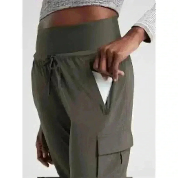 Athleta Sutton Jogger Pant in Arbor Olive Women’s Size 0 - Picture 3 of 7